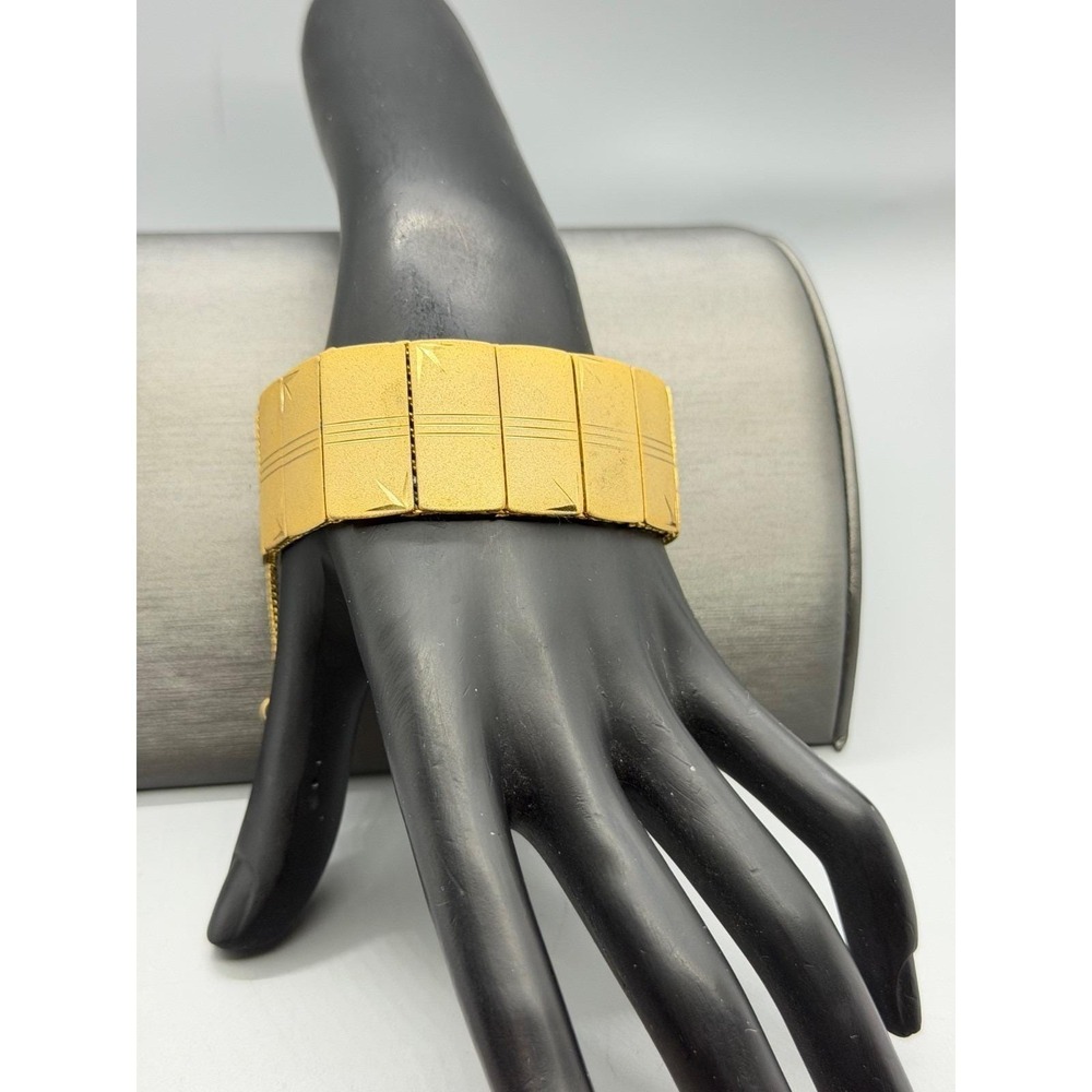 Vintage‎ Brushed Matt Gold Tone Panel Bracelet Engraved Design Mesh Underside 7"